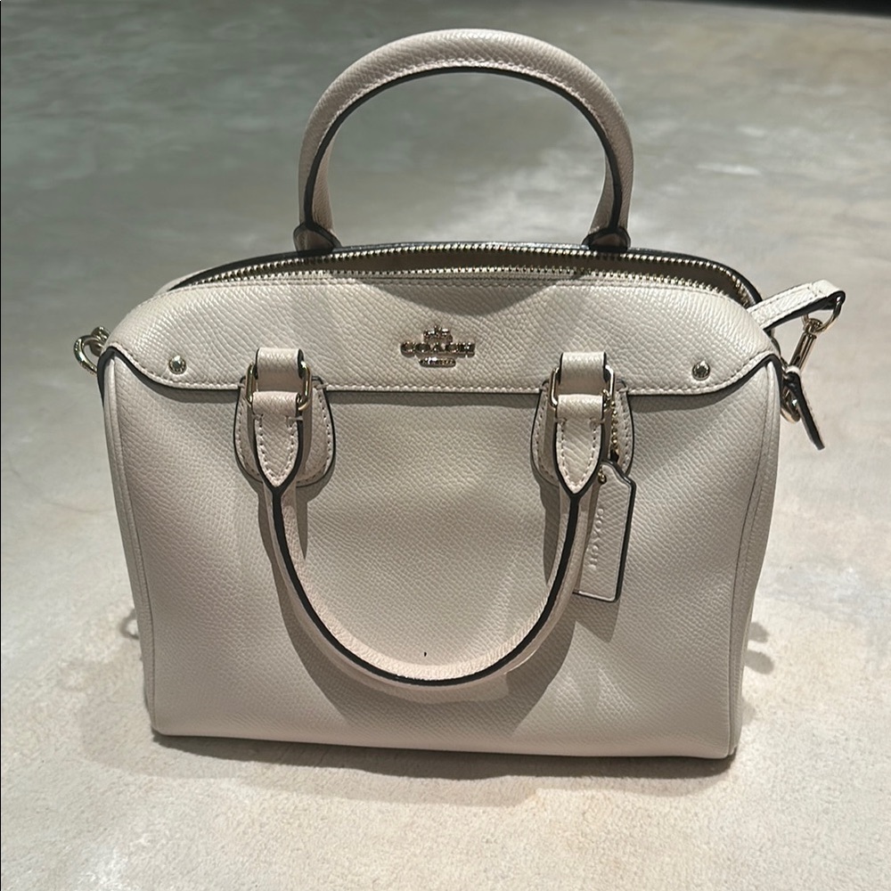 Coach Women's Beige Leather Handbag
